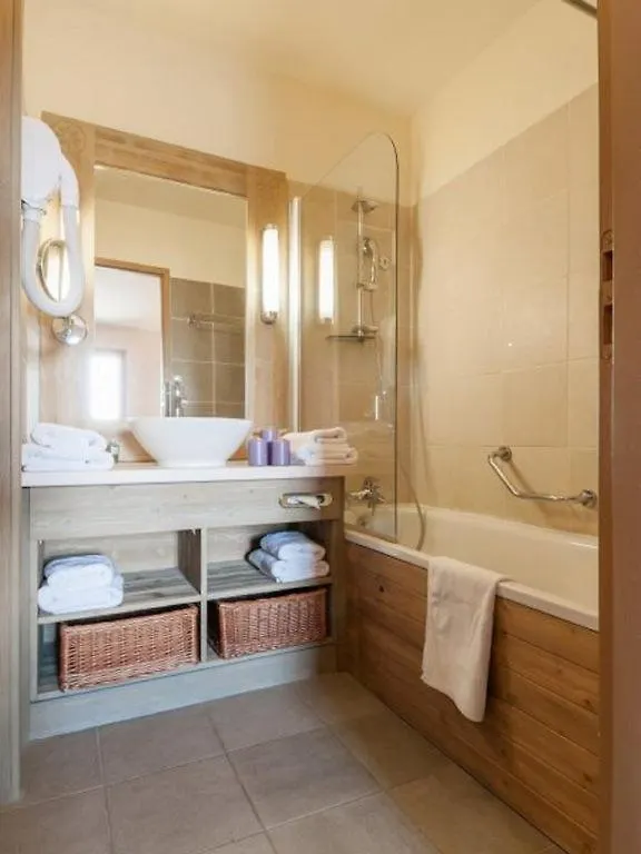 Aparthotel Flaine Prime Ski In, Ski Out Apartment