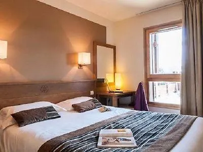 Flaine Prime Ski In, Ski Out Apartment Aparthotel