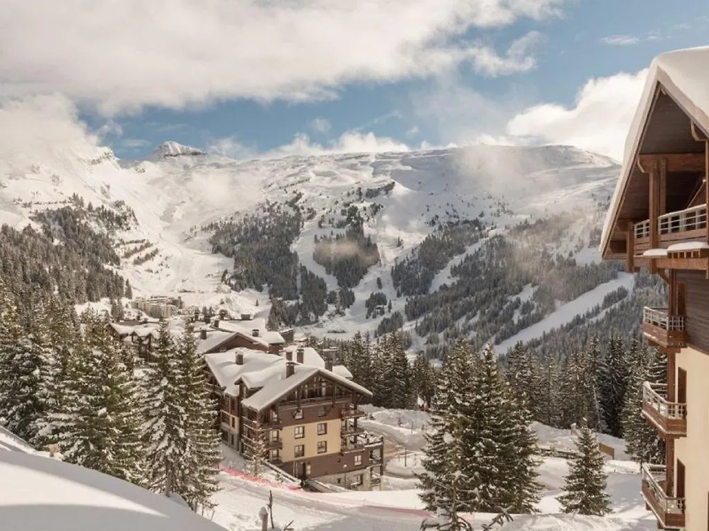 Flaine Prime Ski In, Ski Out Apartment